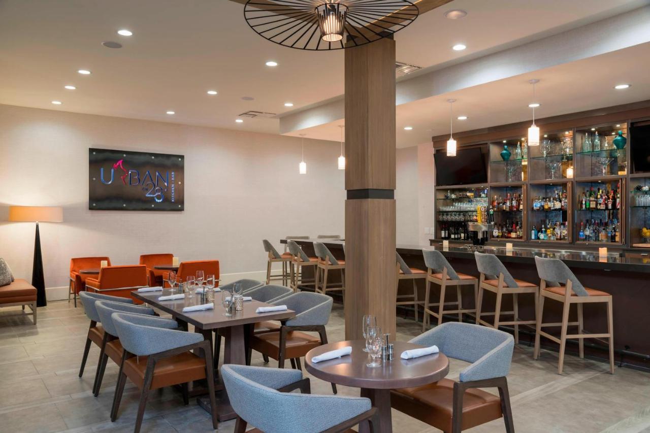 Sonesta Hotel Grand Rapids Airport Kentwood Экстерьер фото