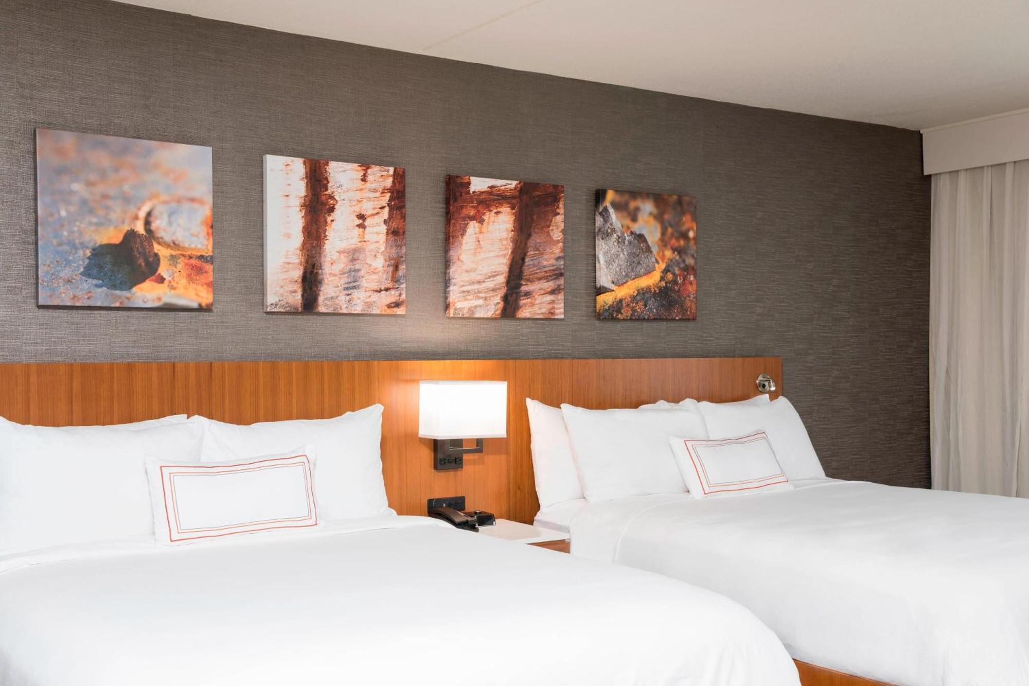 Sonesta Hotel Grand Rapids Airport Kentwood Экстерьер фото