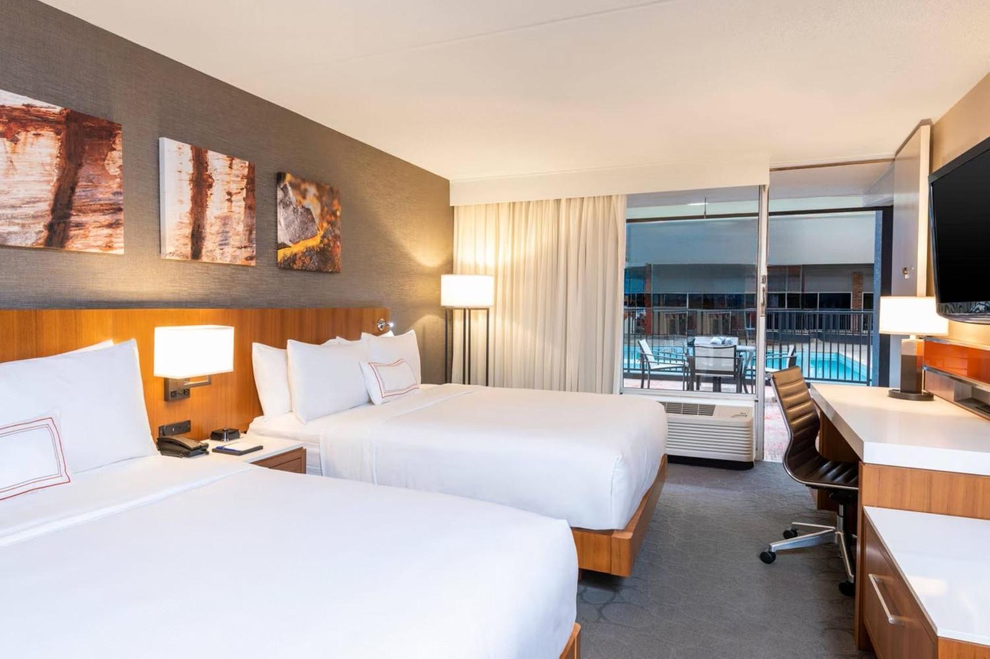 Sonesta Hotel Grand Rapids Airport Kentwood Экстерьер фото
