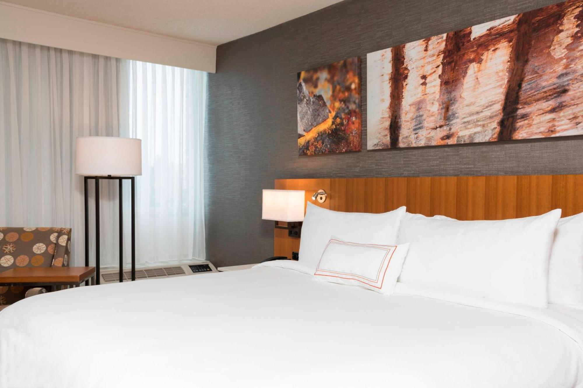 Sonesta Hotel Grand Rapids Airport Kentwood Экстерьер фото