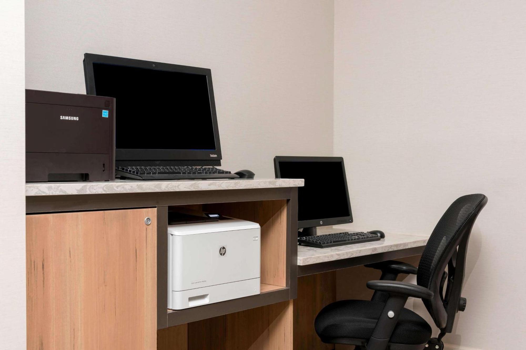 Sonesta Hotel Grand Rapids Airport Kentwood Экстерьер фото