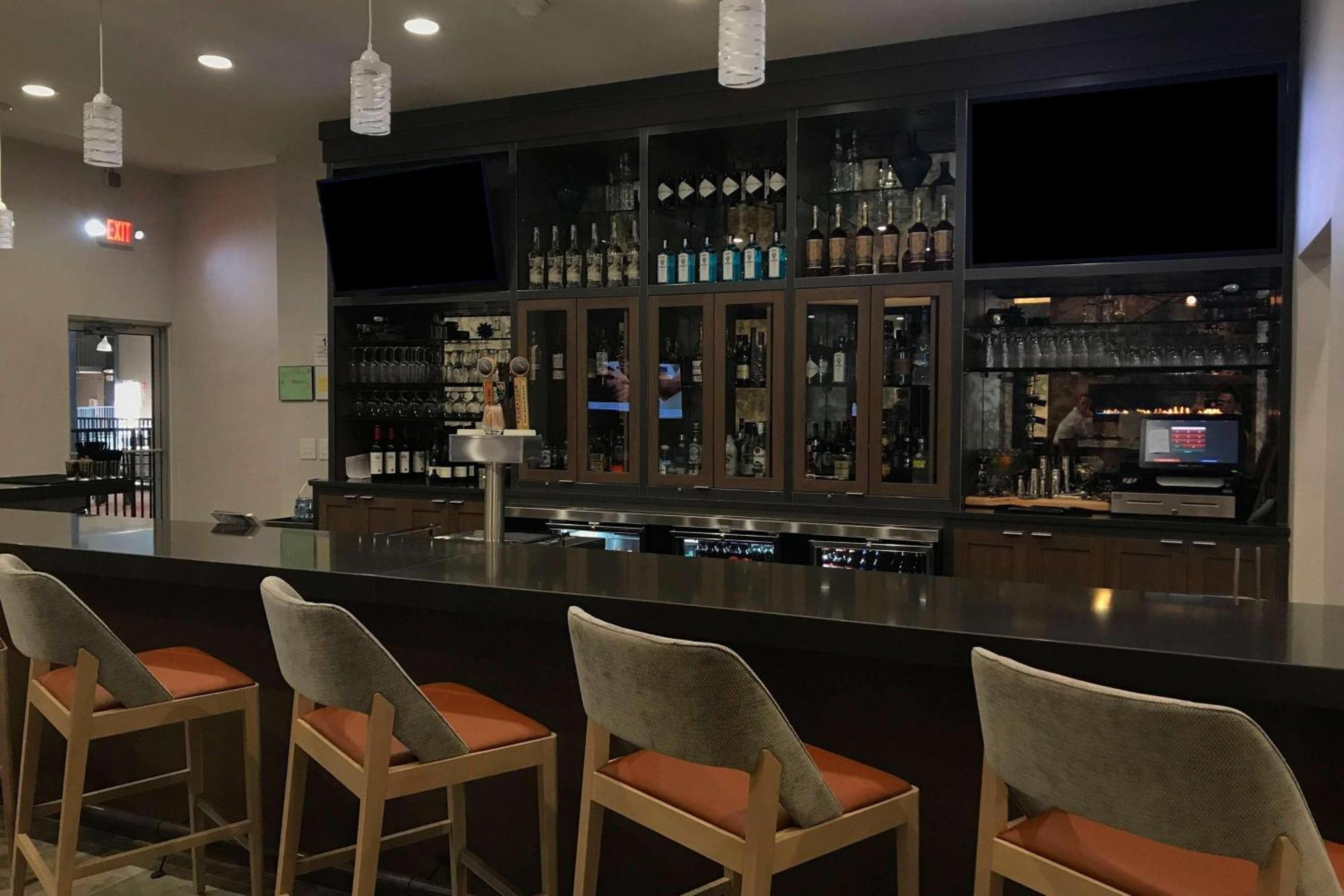 Sonesta Hotel Grand Rapids Airport Kentwood Экстерьер фото