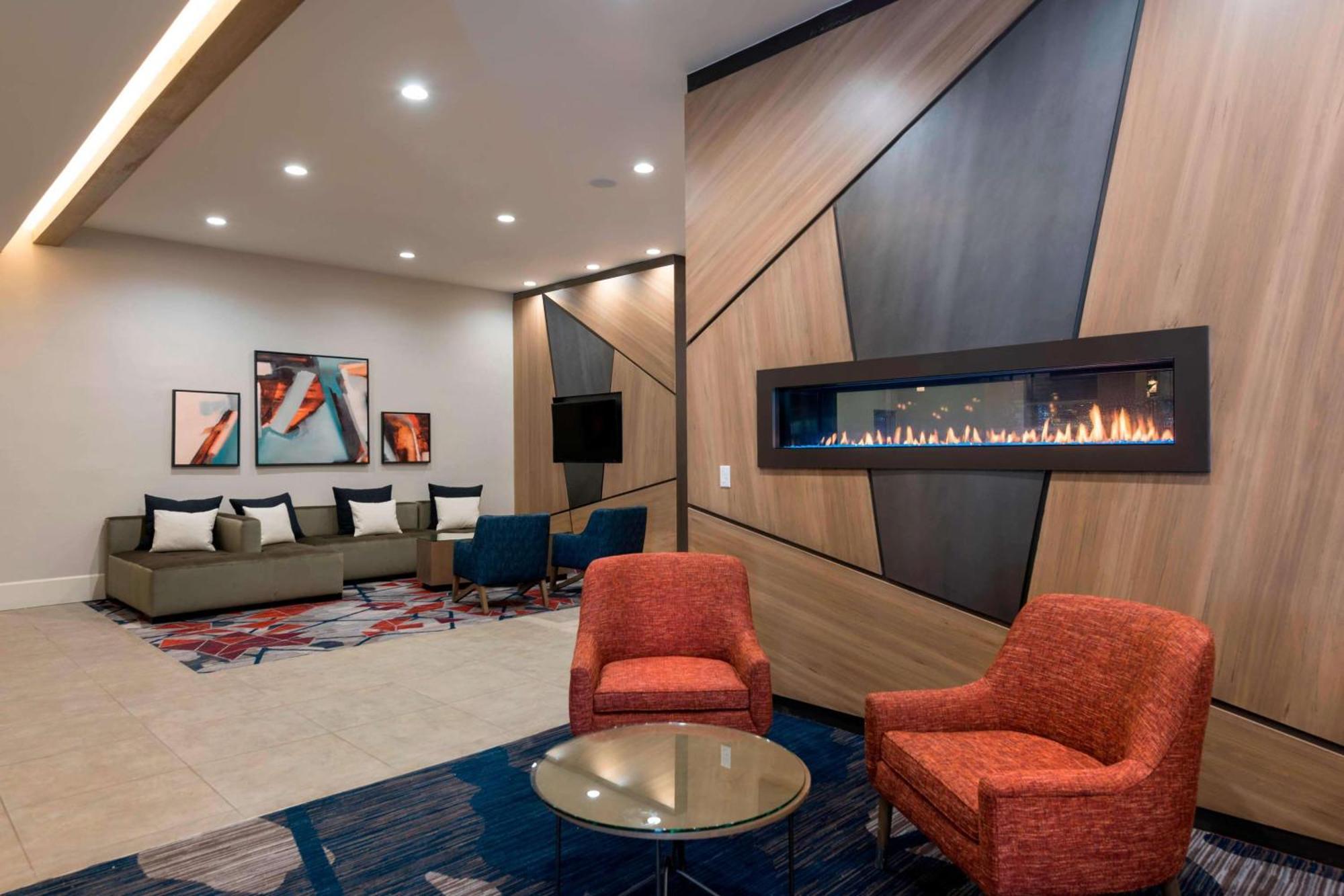 Sonesta Hotel Grand Rapids Airport Kentwood Экстерьер фото