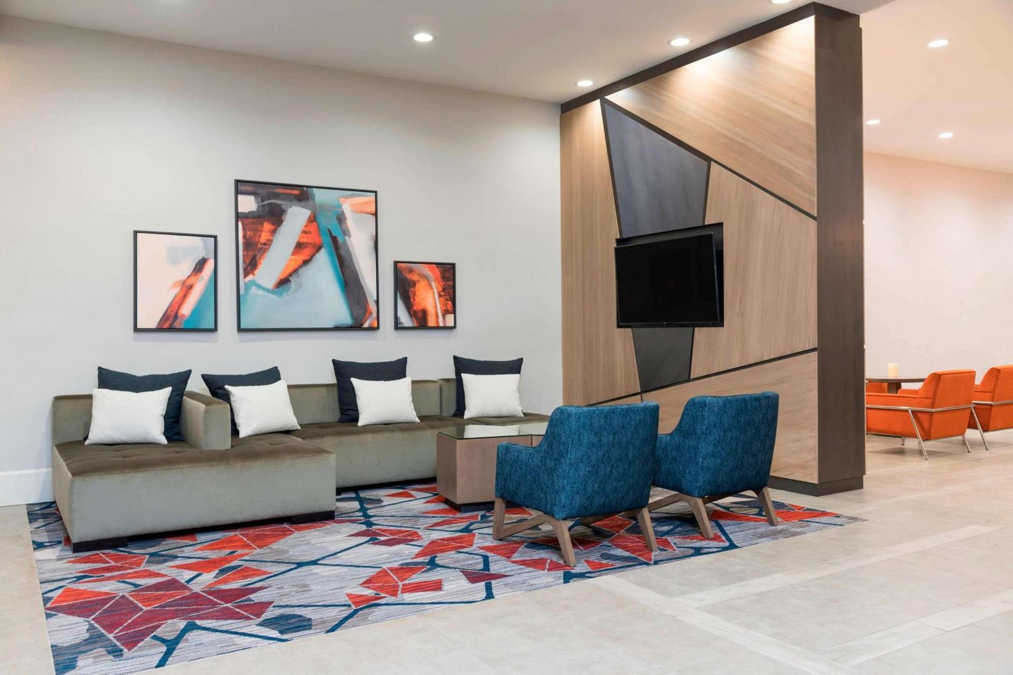 Sonesta Hotel Grand Rapids Airport Kentwood Экстерьер фото